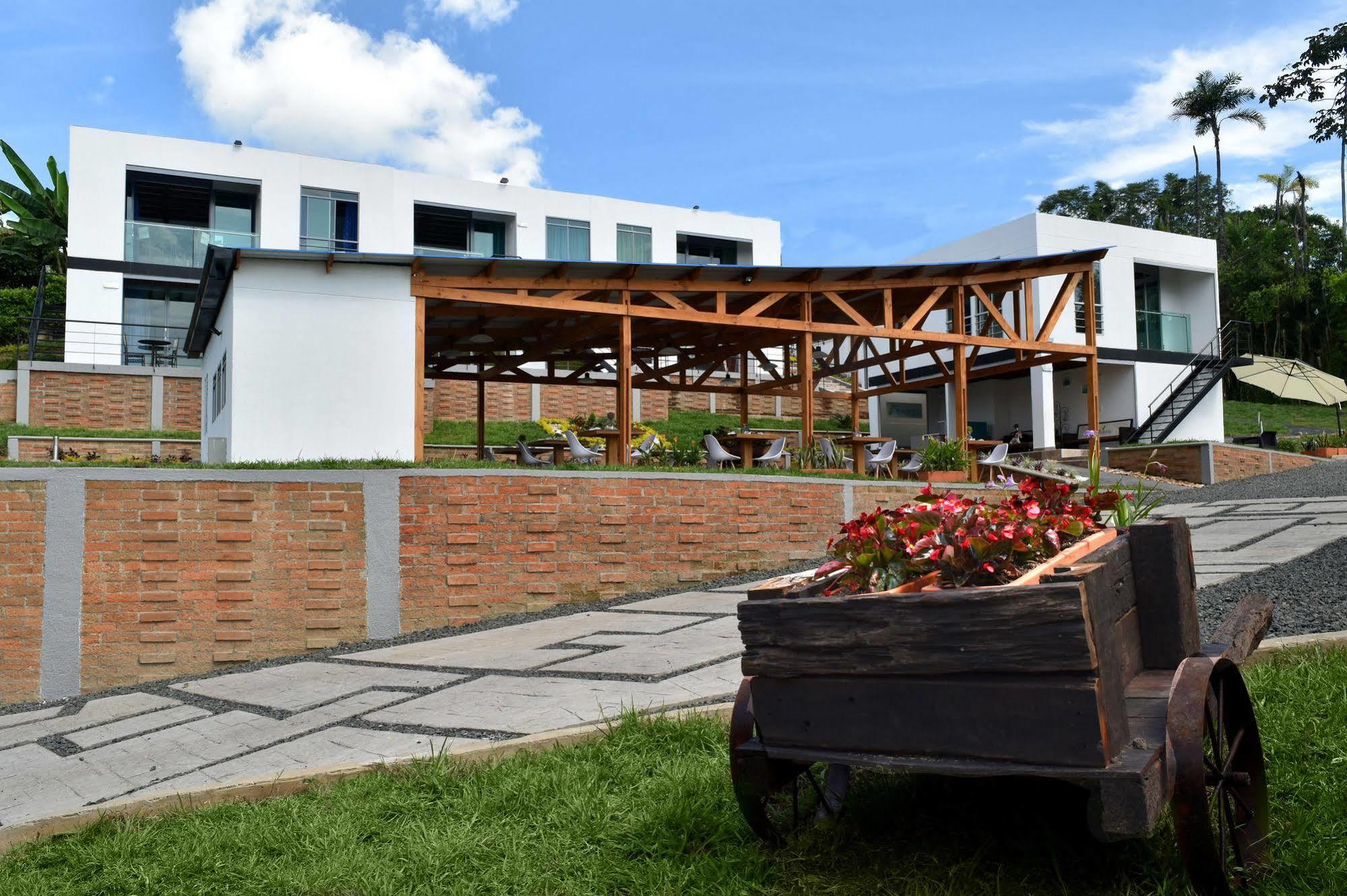 Hotel Syvanna Wellness&Spa Cerritos Exterior foto